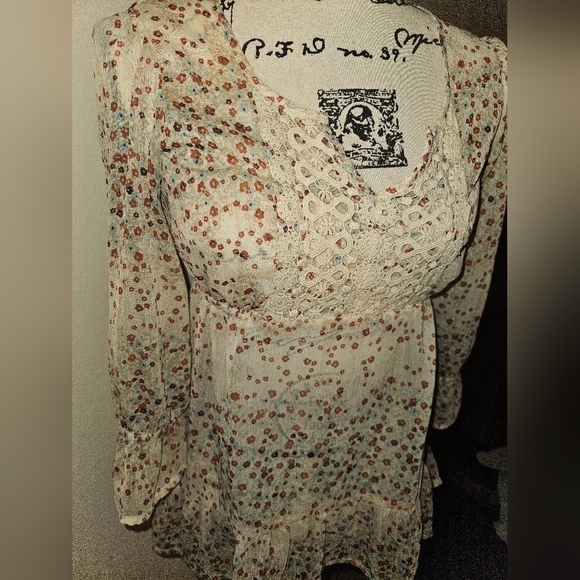 Decree Womans Sheer Long Sleeve Blouse Size S - Picture 2 of 14